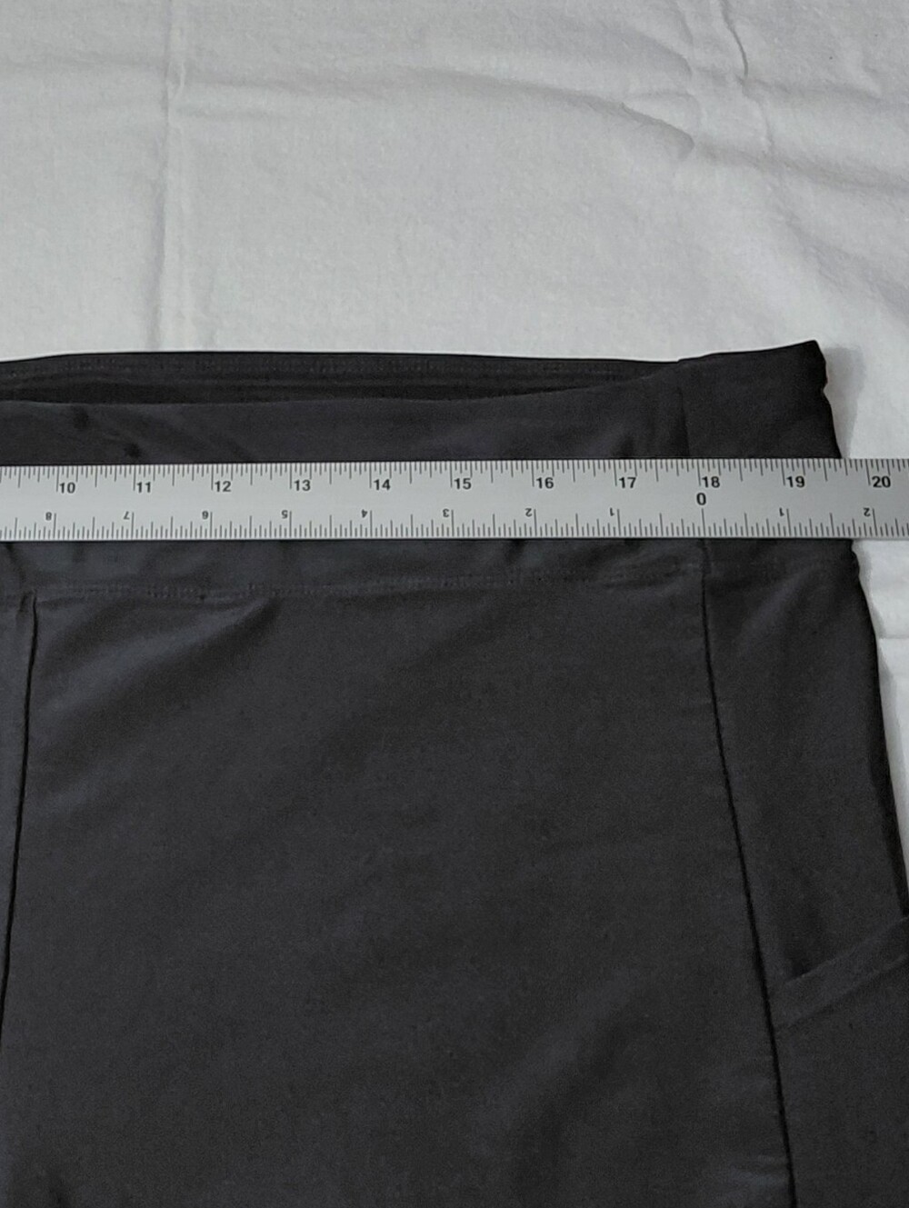Torrid Size 2 Black Athletic Capri Swim Leggings - Picture 6 of 13